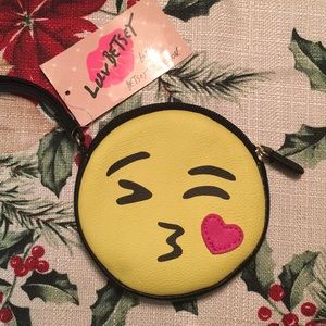 💥💥3/$10 Betsey Johnson Kissy Emoji Coin Purse💥